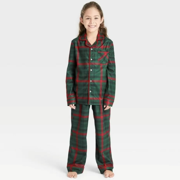 New! Hearth & Hand Kids' Tartan Plaid 2pc Pajama Set - Christmas / Holiday - Picture 2 of 7
